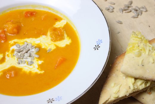 Vegane Kürbis-Süßkartoffel-Suppe mit Kokosmilch - brokkolibastards
