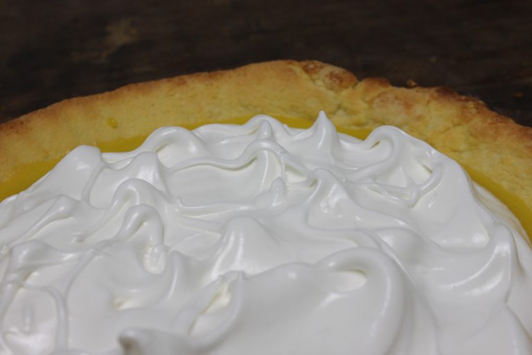 Zitronen Tarte mit Baiserhaube - Tarte au Citron - brokkolibastards