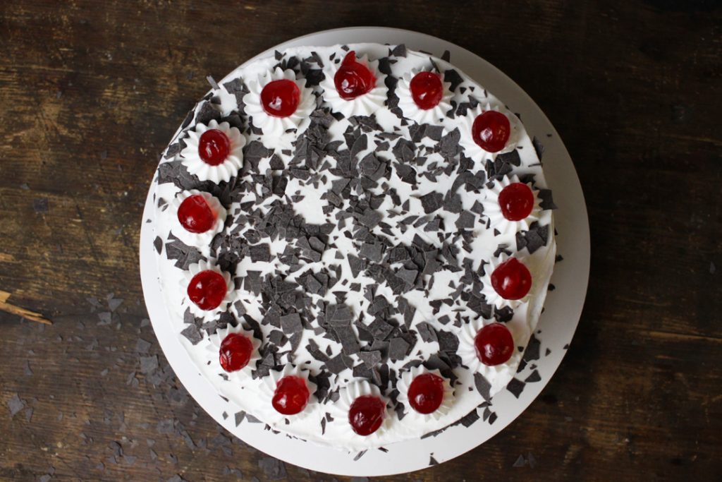 Vegane Schwarzwälder Kirsch Torte - brokkolibastards
